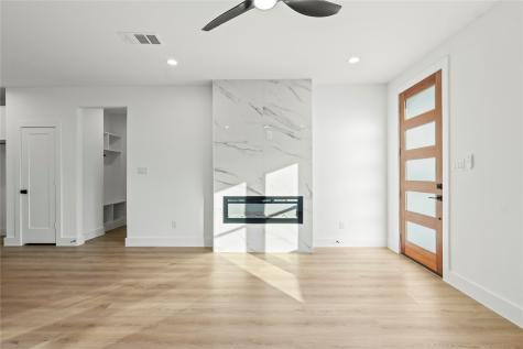4827 Baldwin Street Dallas TX 75210