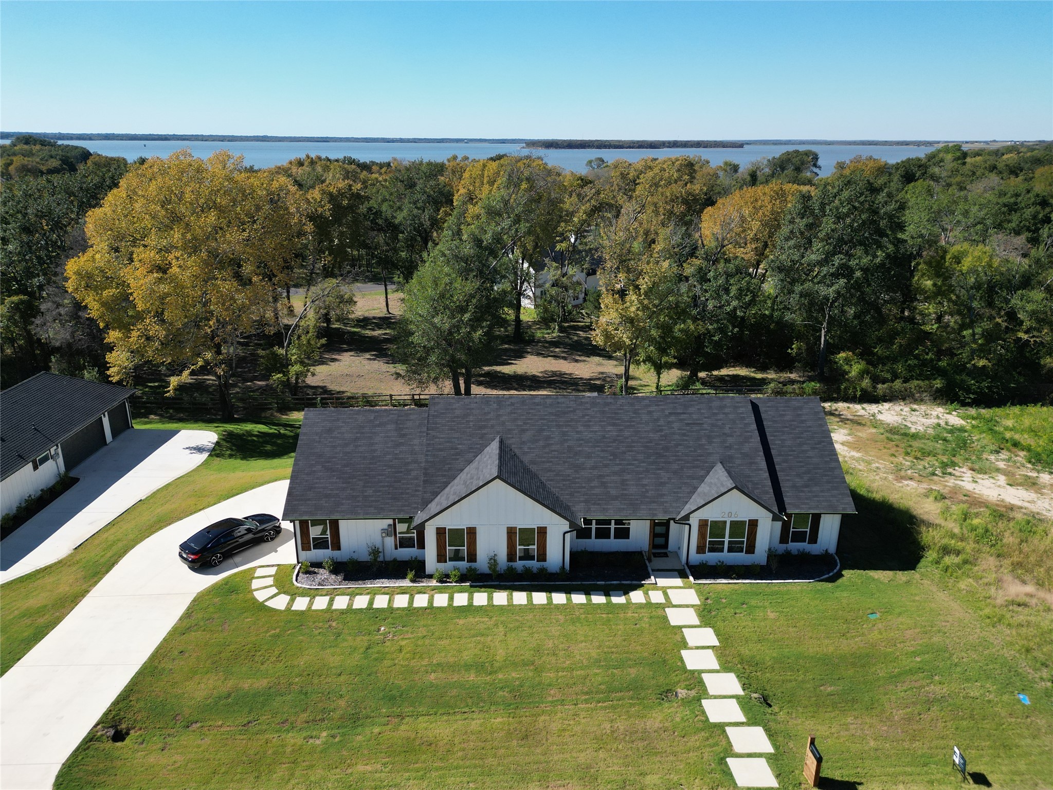 206 Splitrail Drive Mabank TX 75143