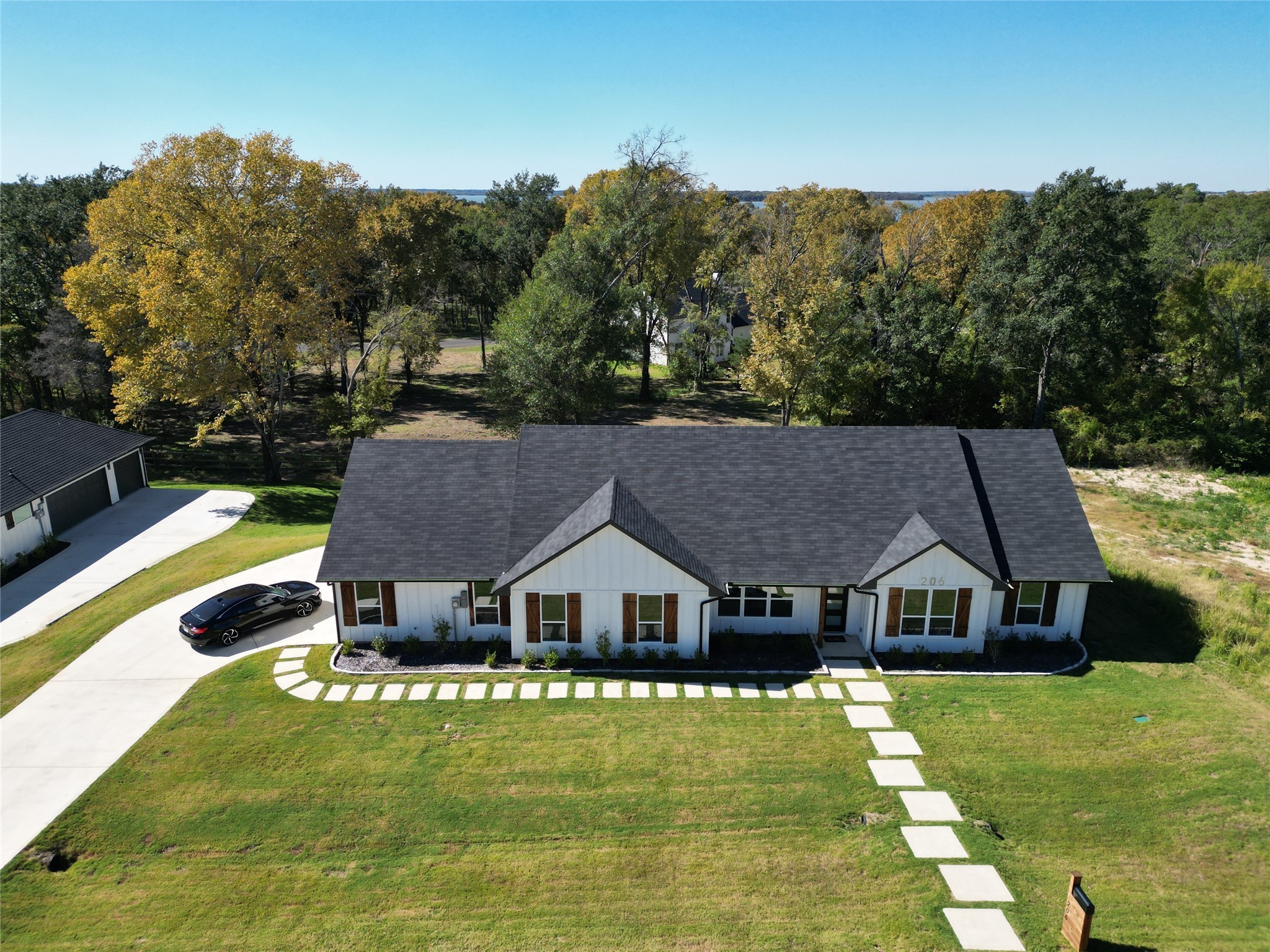206 Splitrail Drive Mabank TX 75143