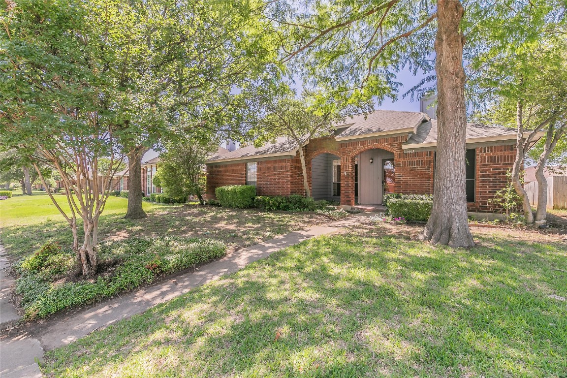 1602 Palisades Drive Carrollton TX 75007