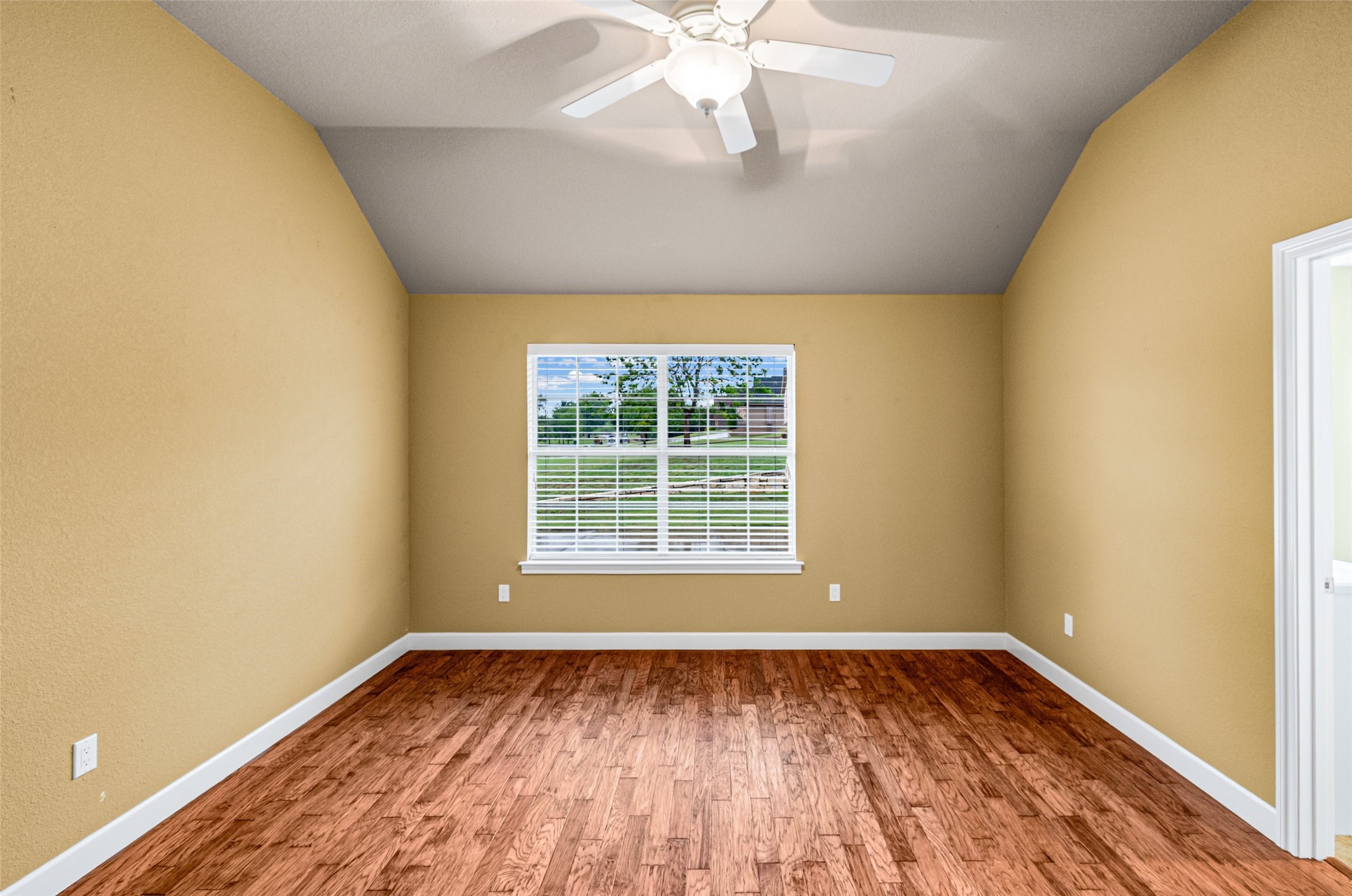 9417 Ravenswood Road Granbury TX 76049