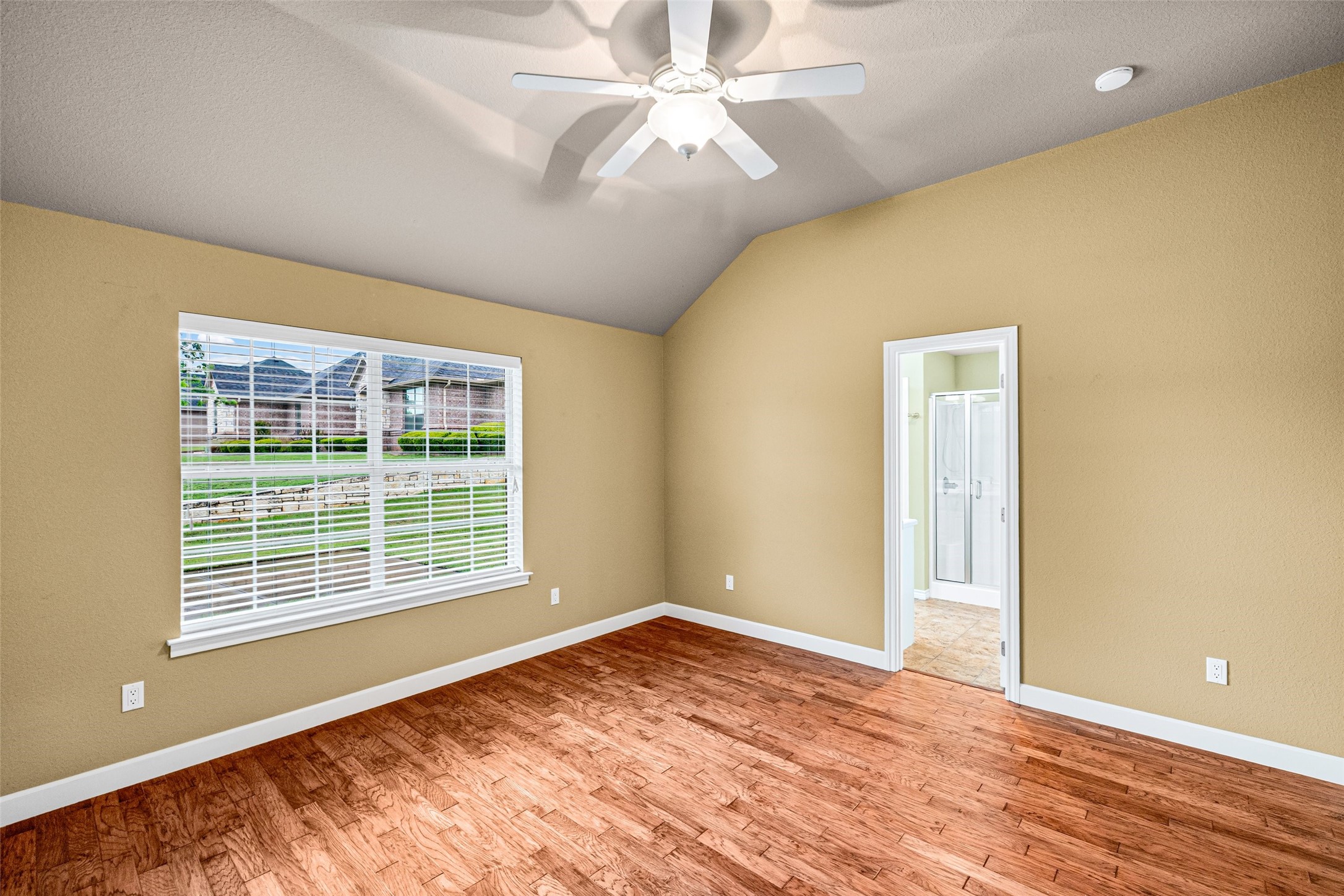 9417 Ravenswood Road Granbury TX 76049