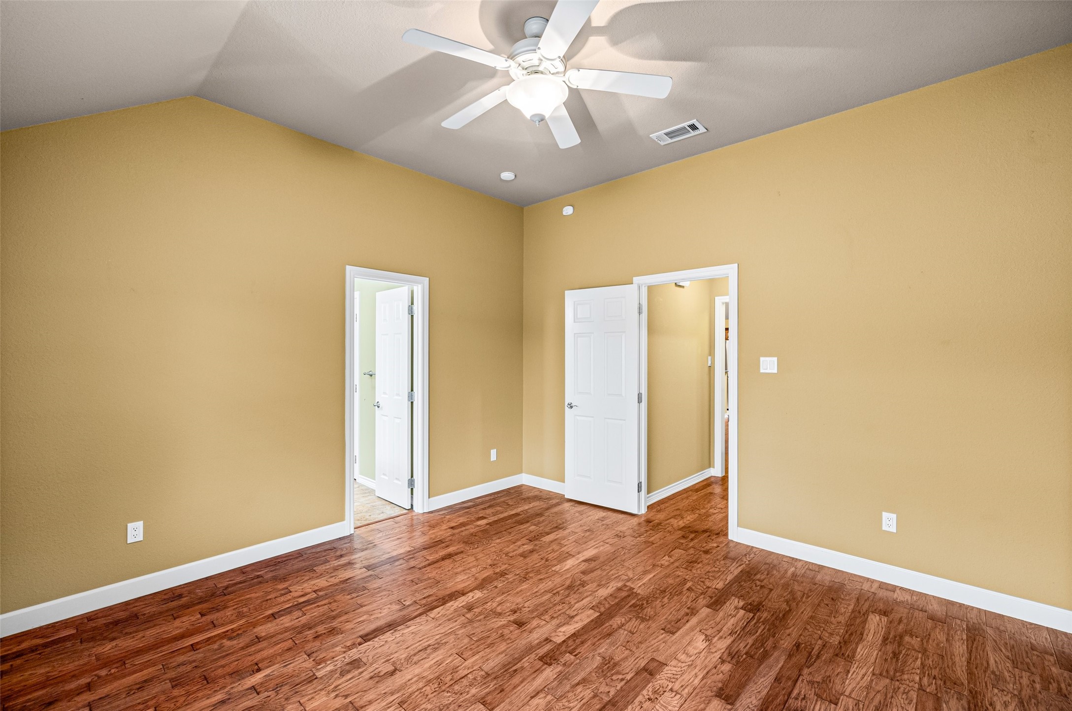 9417 Ravenswood Road Granbury TX 76049