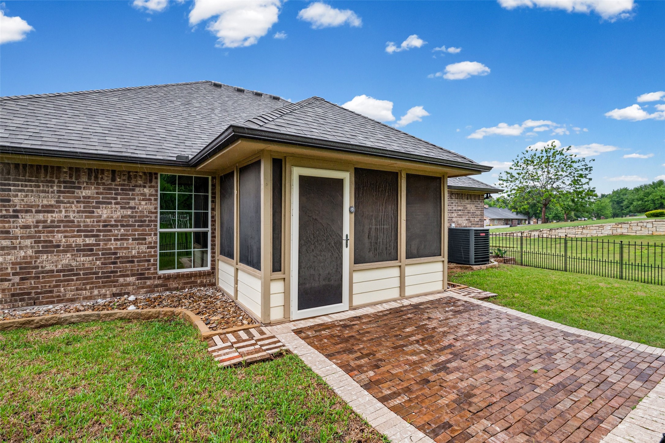 9417 Ravenswood Road Granbury TX 76049