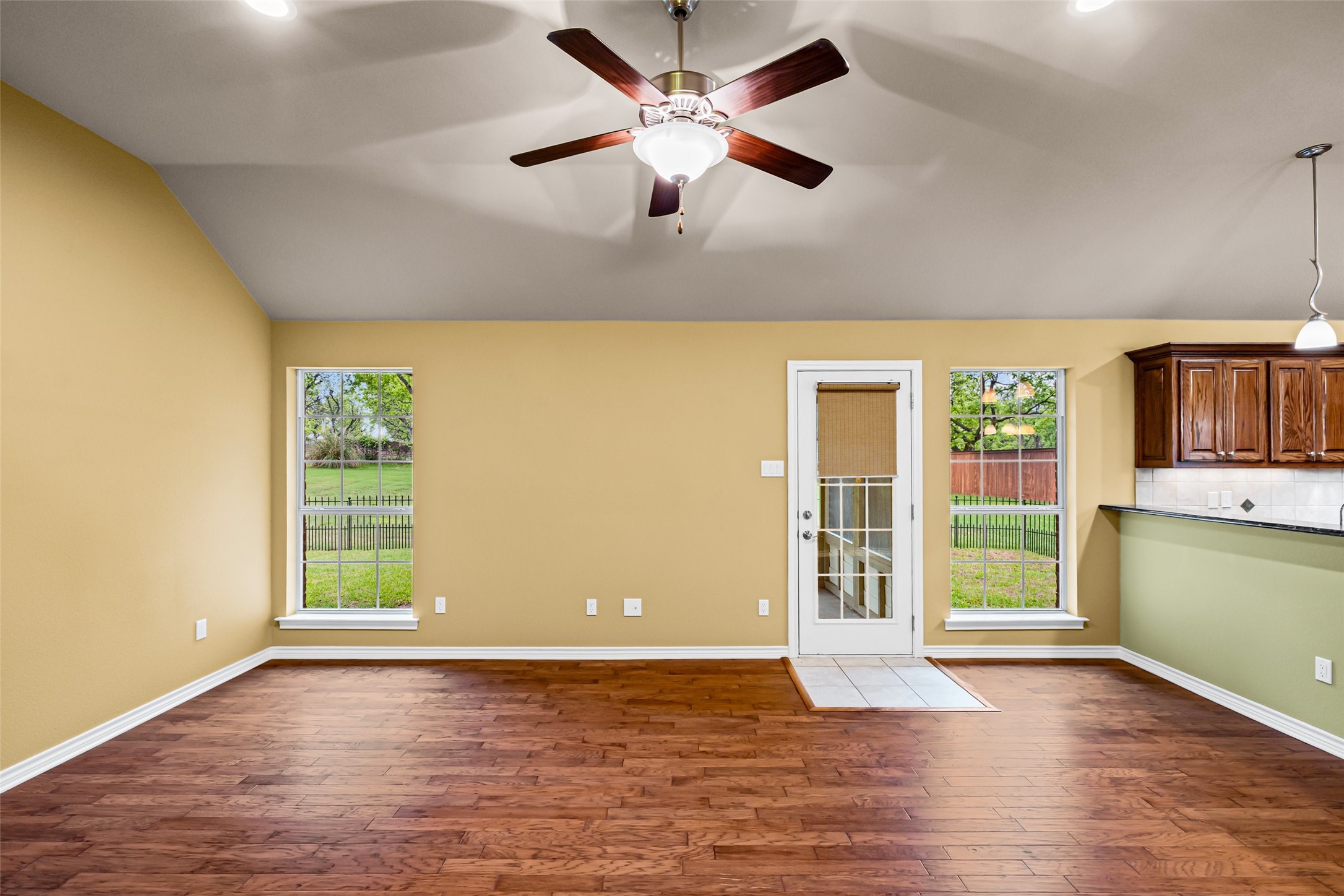 9417 Ravenswood Road Granbury TX 76049