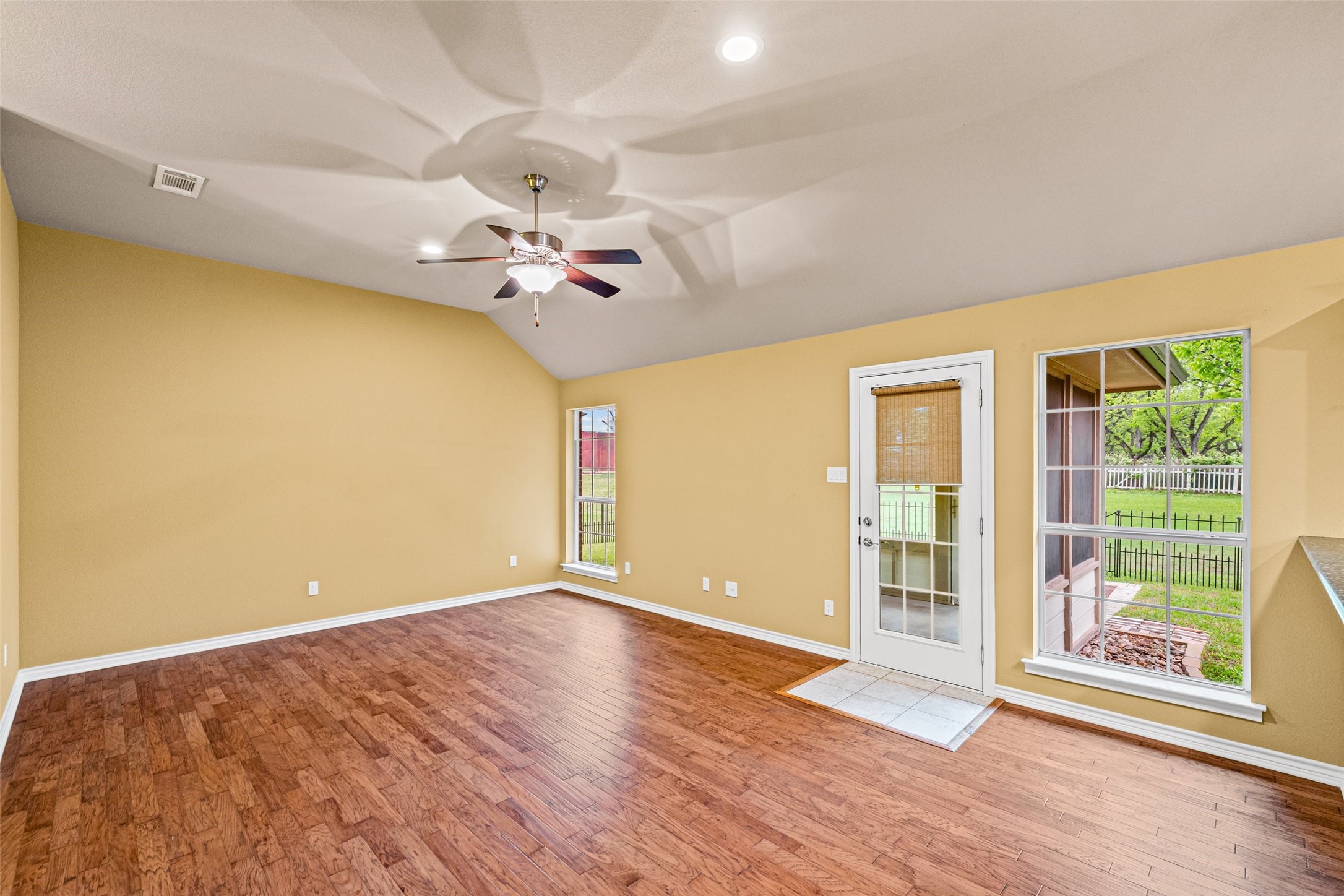 9417 Ravenswood Road Granbury TX 76049