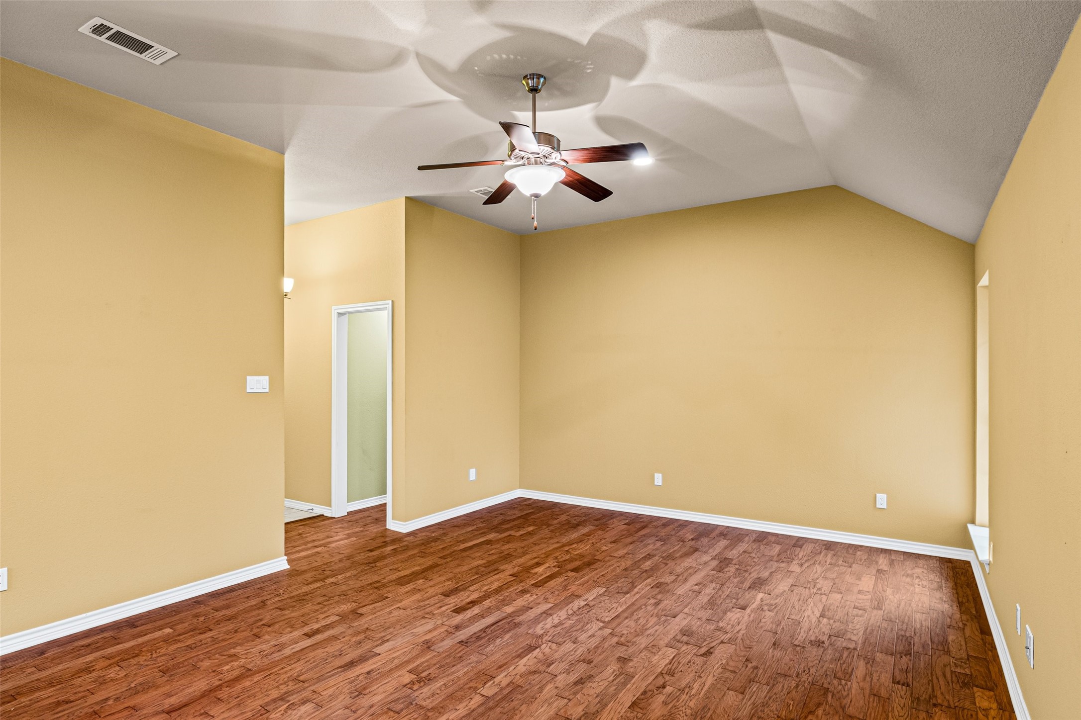 9417 Ravenswood Road Granbury TX 76049