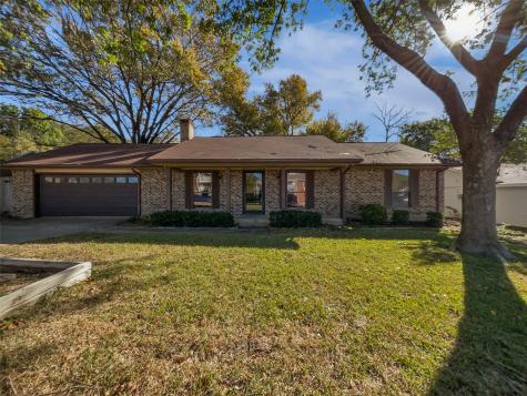 806 SE 4th Street Grand Prairie TX 75051