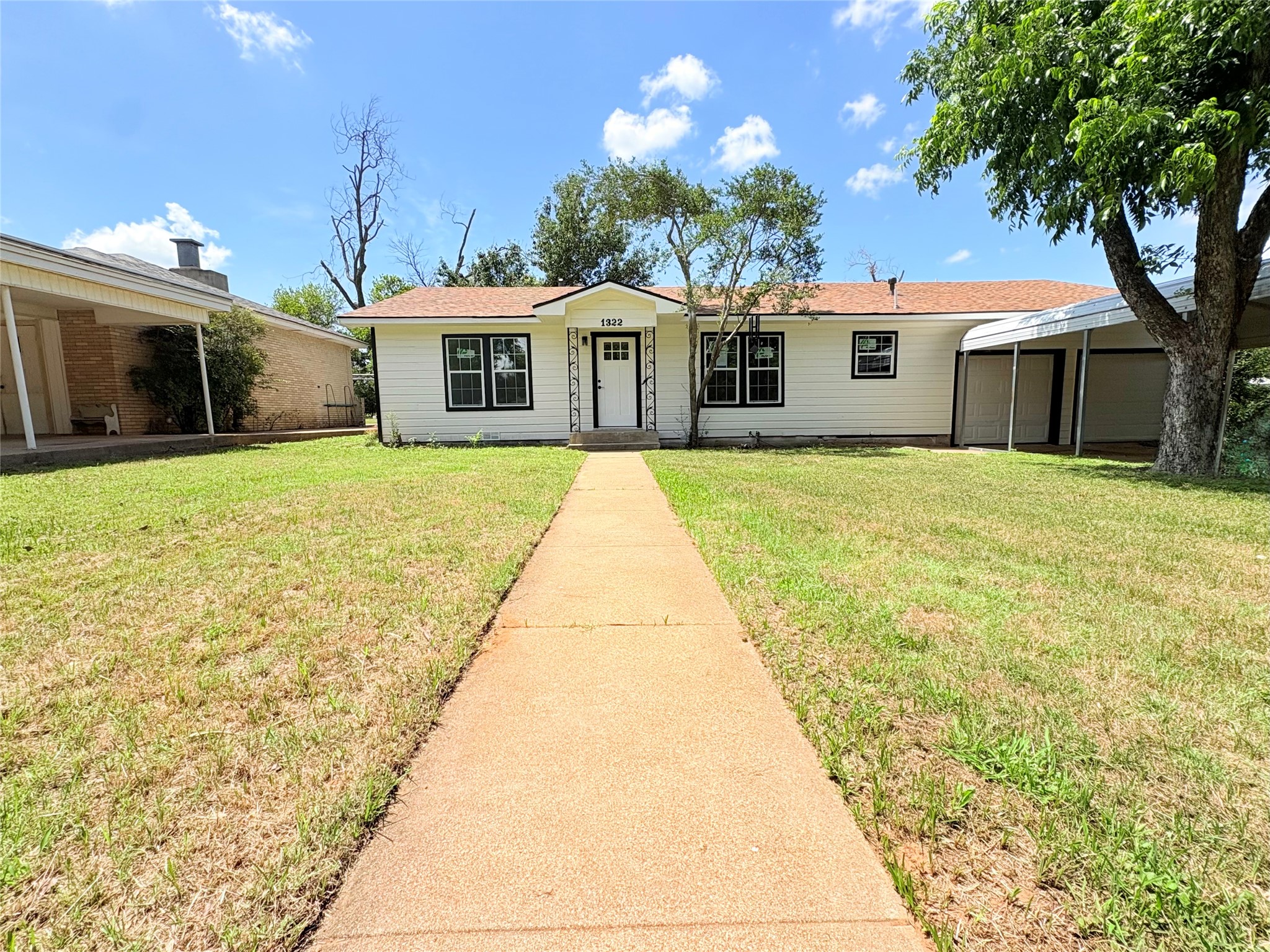 1322 3rd Street Graham TX 76450