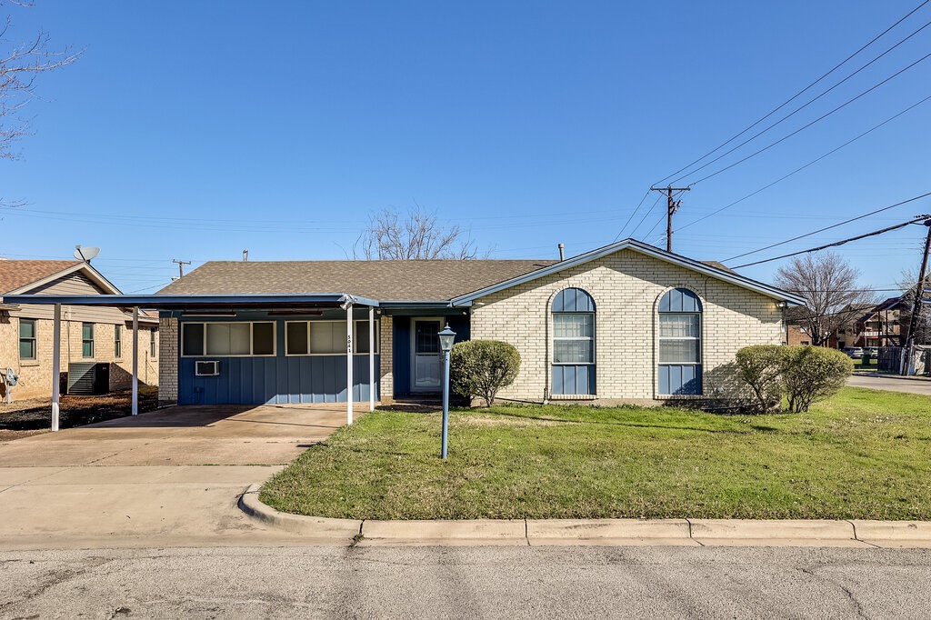 5041 Ira Street Haltom City TX 76117
