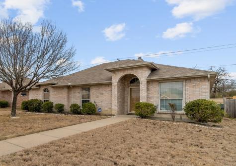 1749 Cansler Lane Lancaster TX 75134