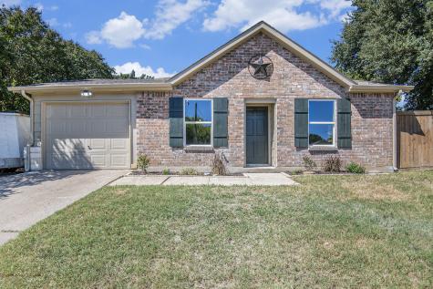 628 Black Hills Drive Burleson TX 76028