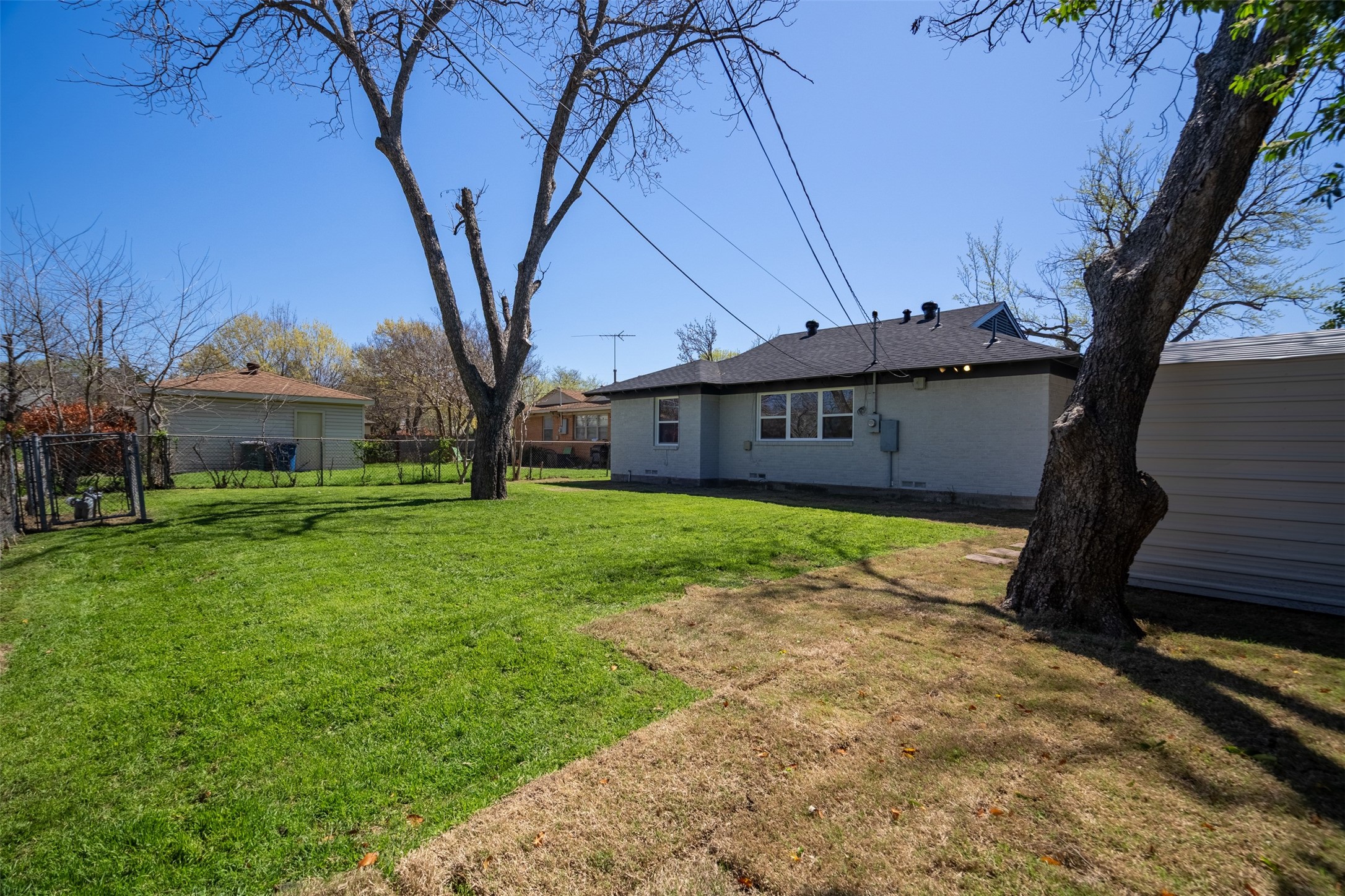 2245 Highwood Drive Dallas TX 75228