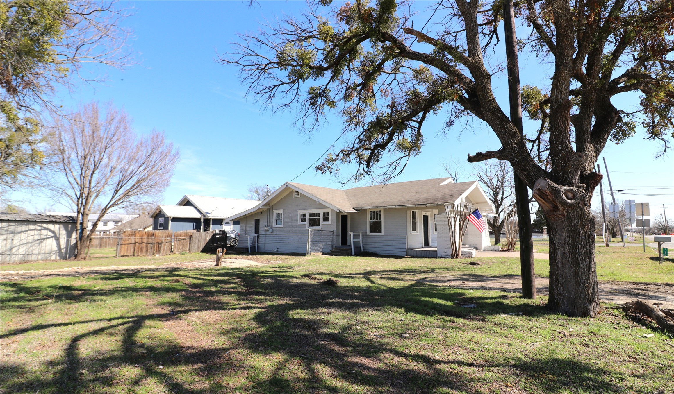 100 N Files Street Itasca TX 76055