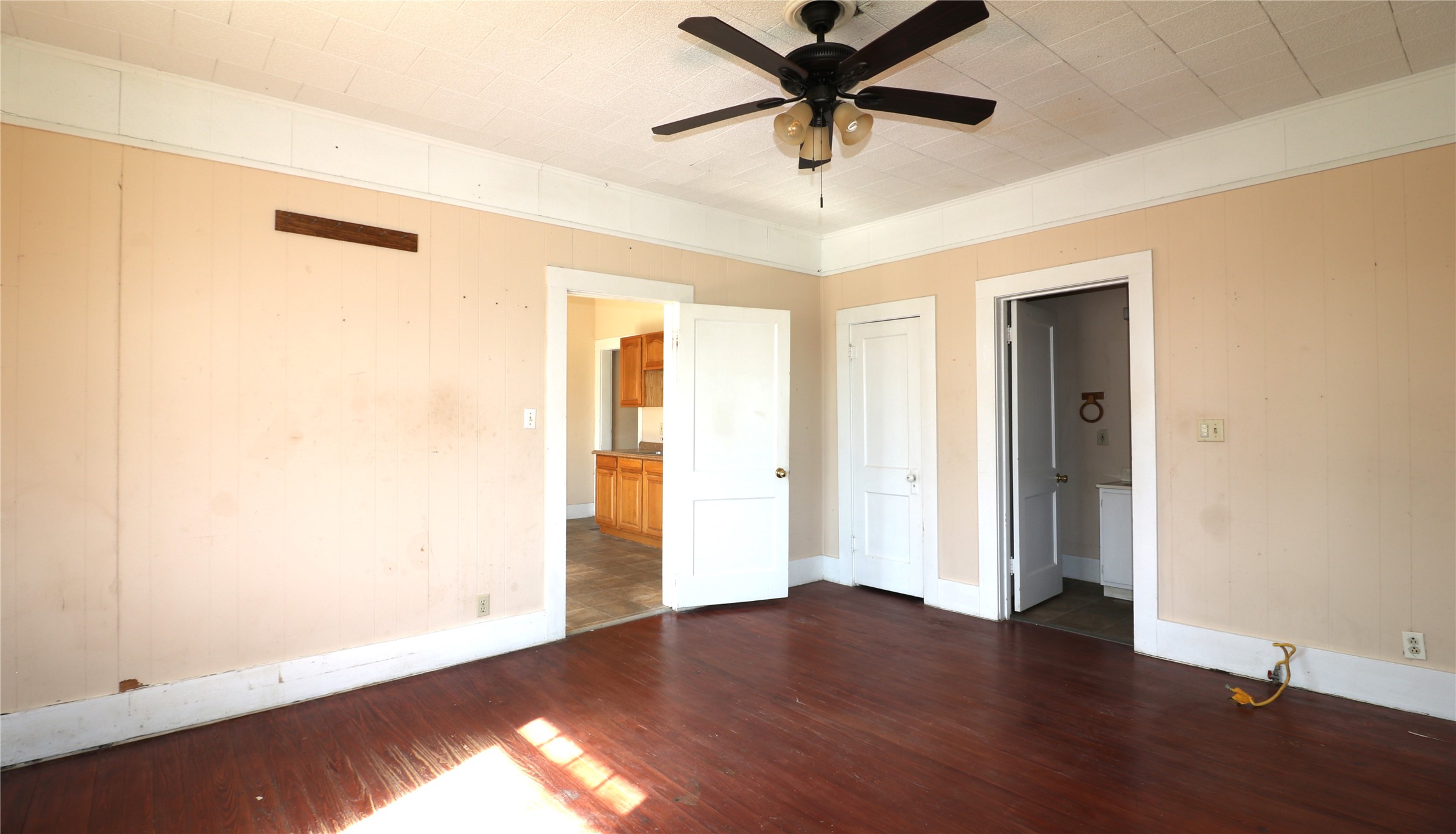 100 N Files Street Itasca TX 76055