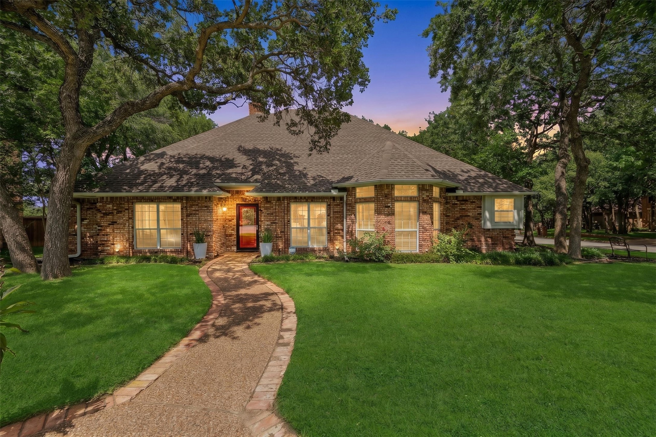 2319 Ox Bow Court Arlington TX 76006