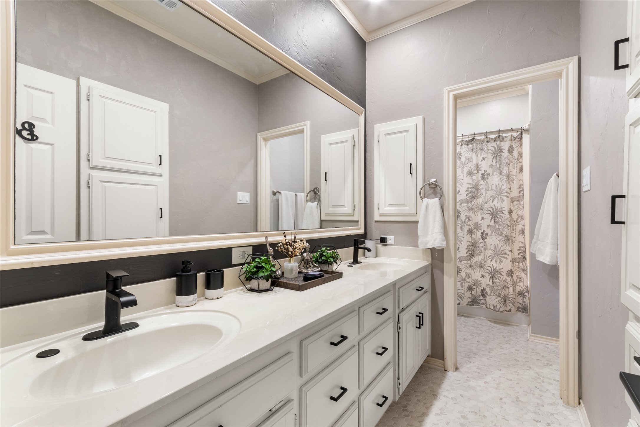 2319 Ox Bow Court Arlington TX 76006
