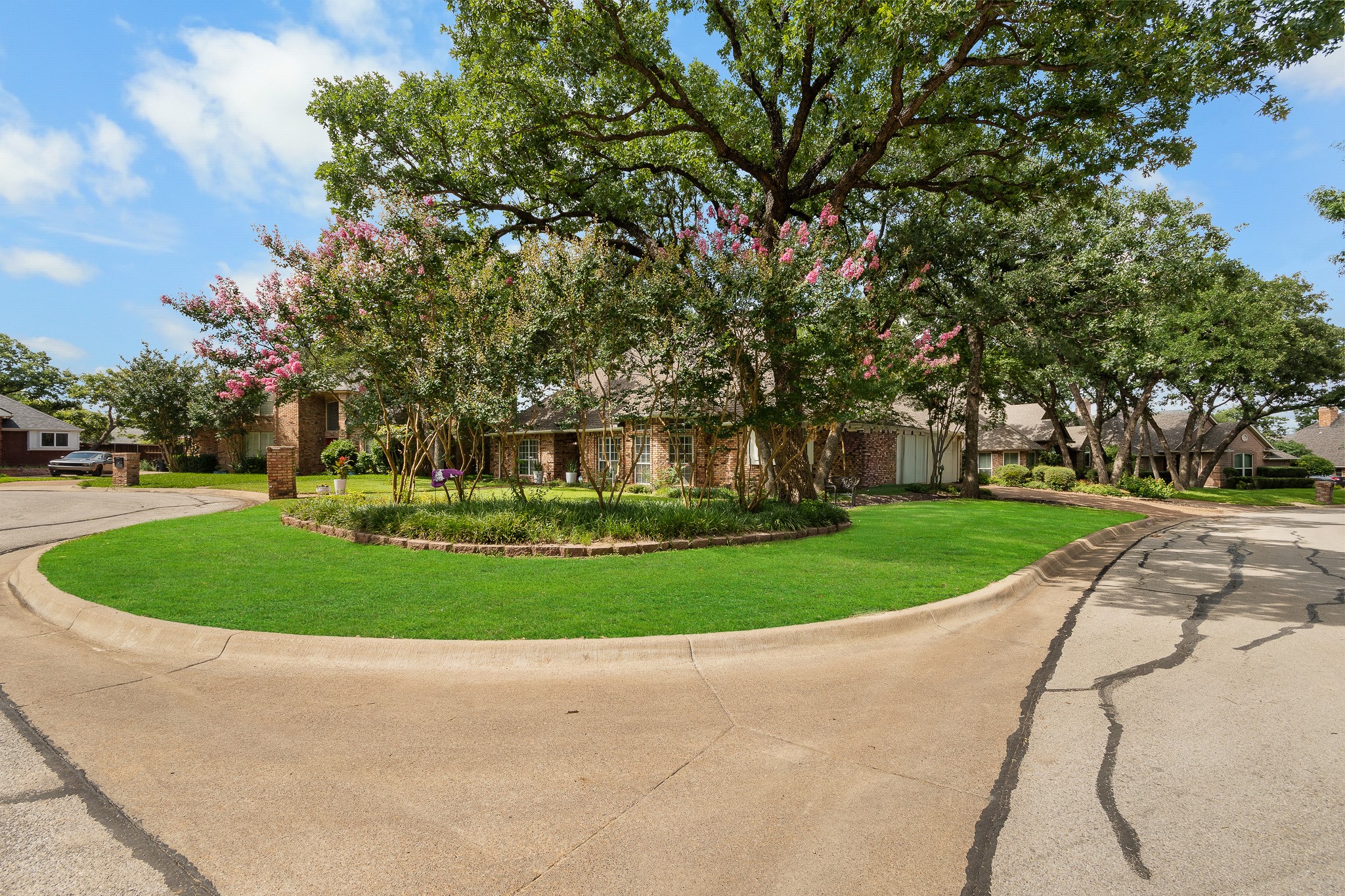2319 Ox Bow Court Arlington TX 76006