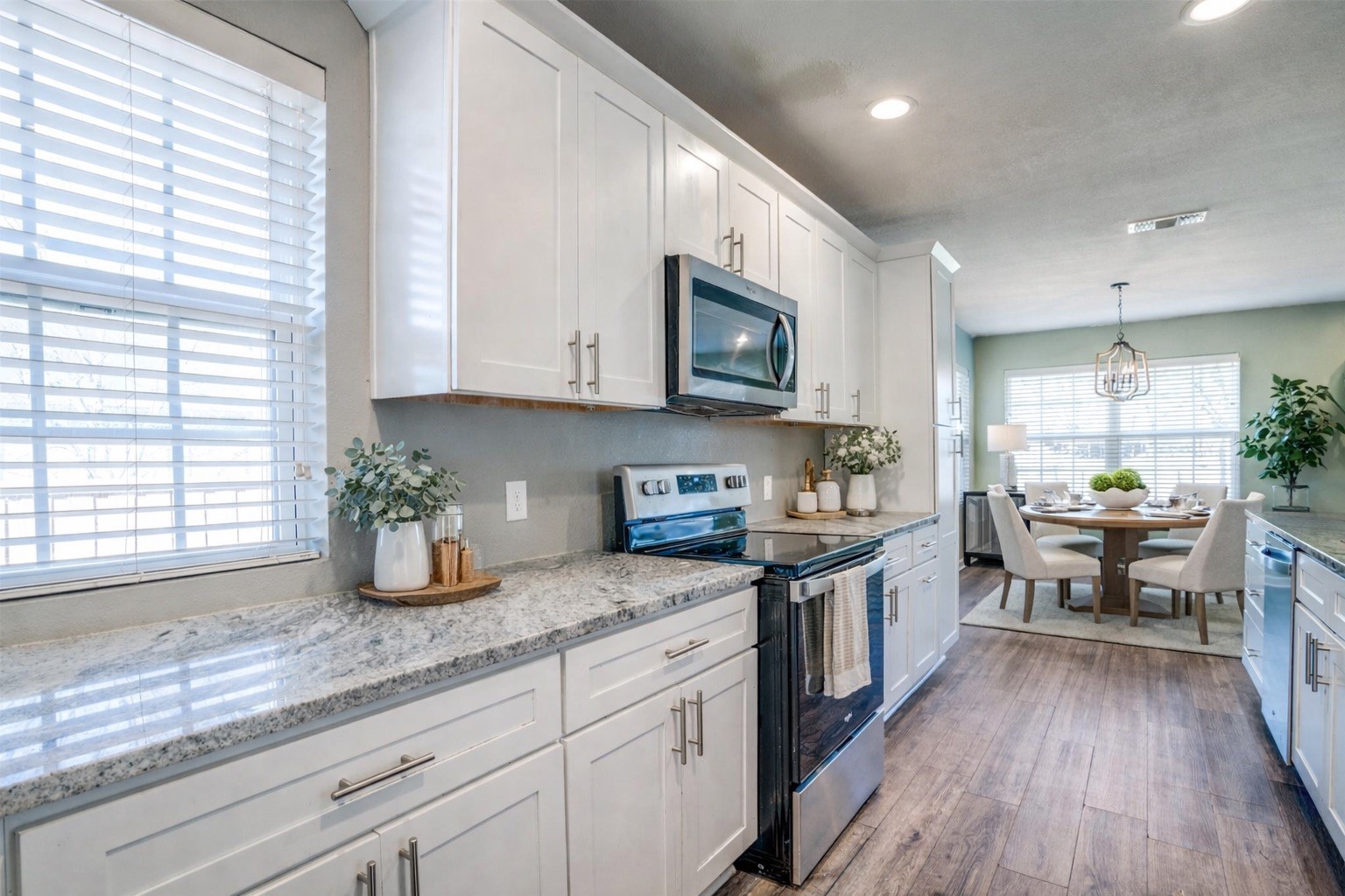 509 Edgemont Avenue Dallas TX 75216