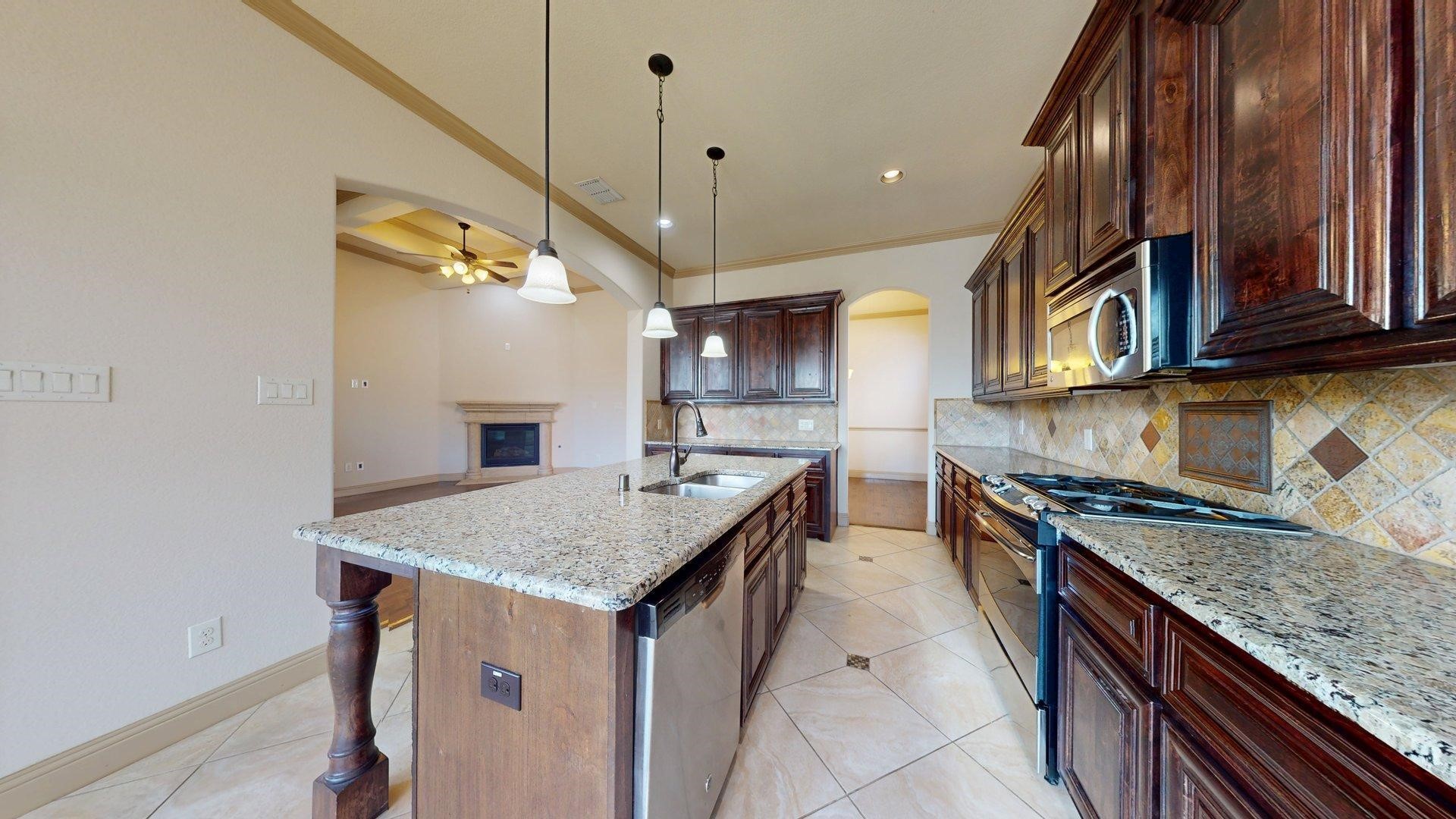 586 Deverson Drive Rockwall TX 75087