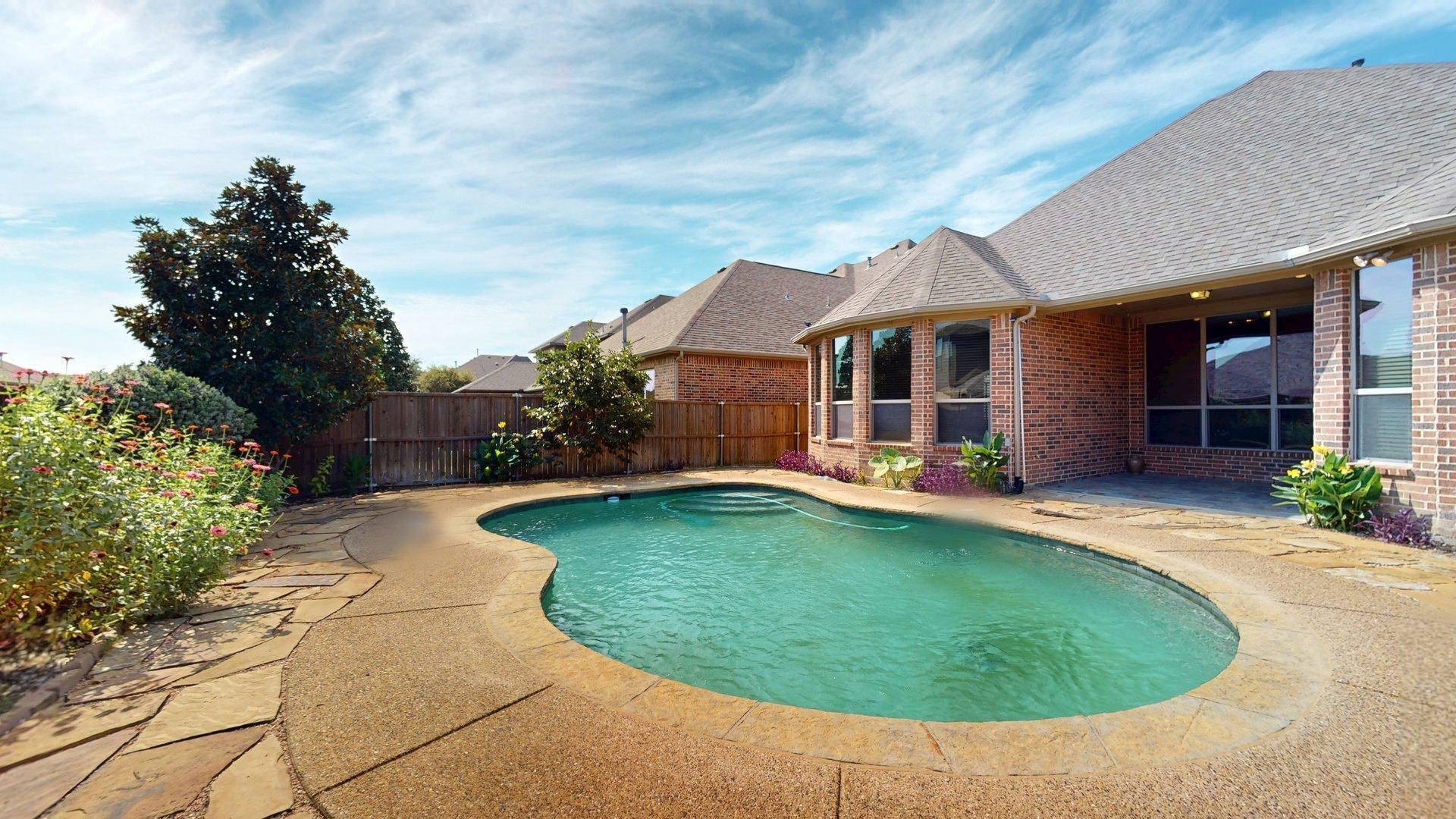 586 Deverson Drive Rockwall TX 75087