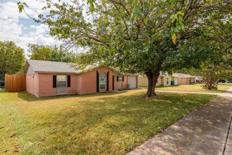 304 W Little Creek Road Cedar Hill TX 75104