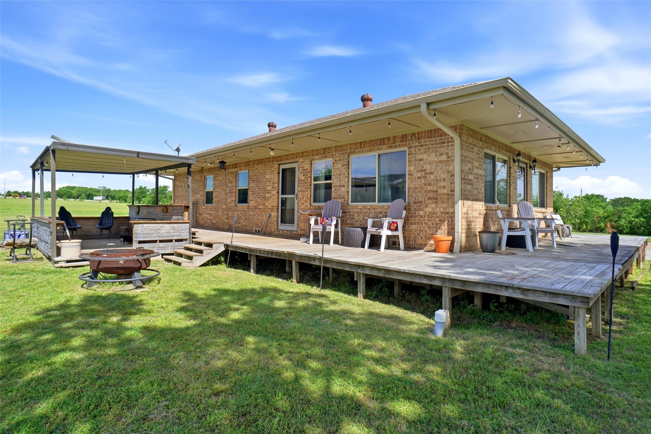 8983 W Odneal Road Krum TX 76249
