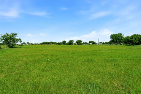 8983 W Odneal Road Krum TX 76249