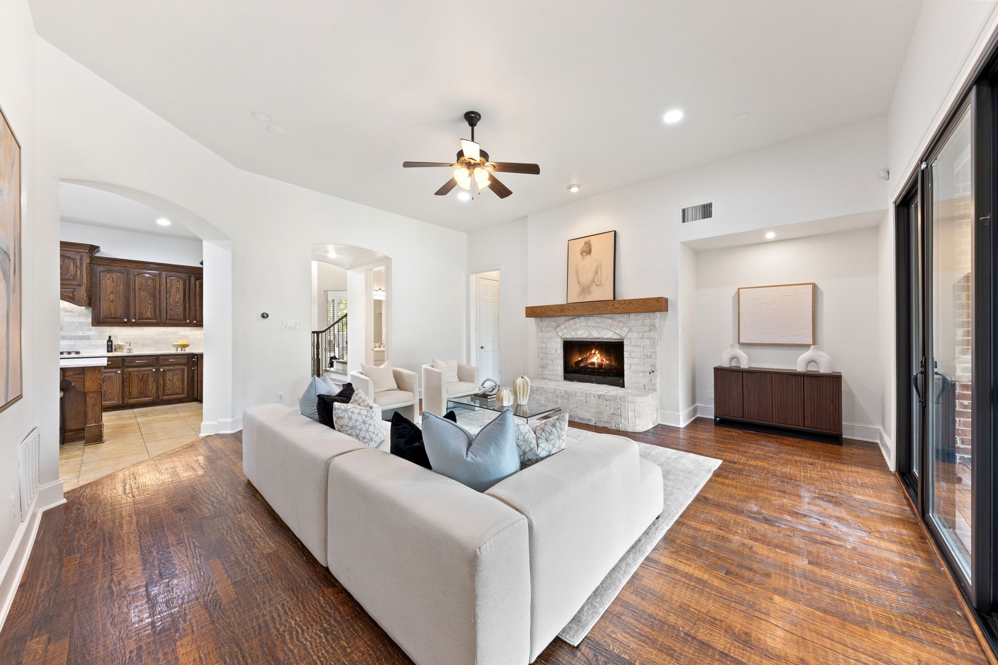 1209 Dame Susan Lane Lewisville TX 75056