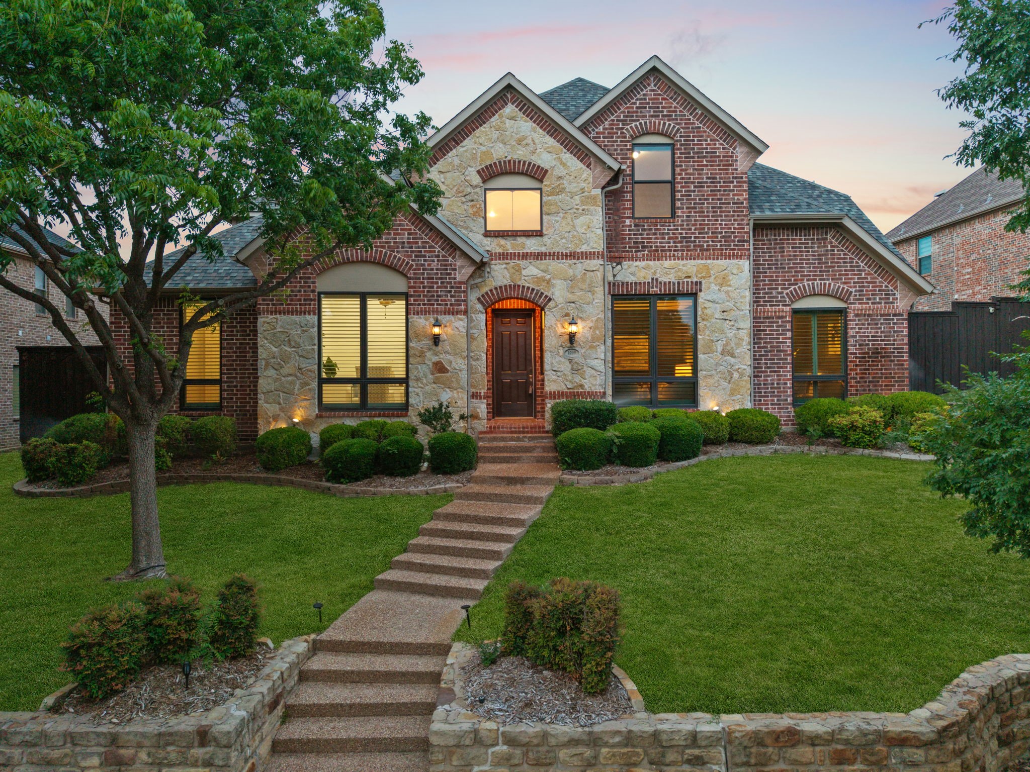 1209 Dame Susan Lane Lewisville TX 75056