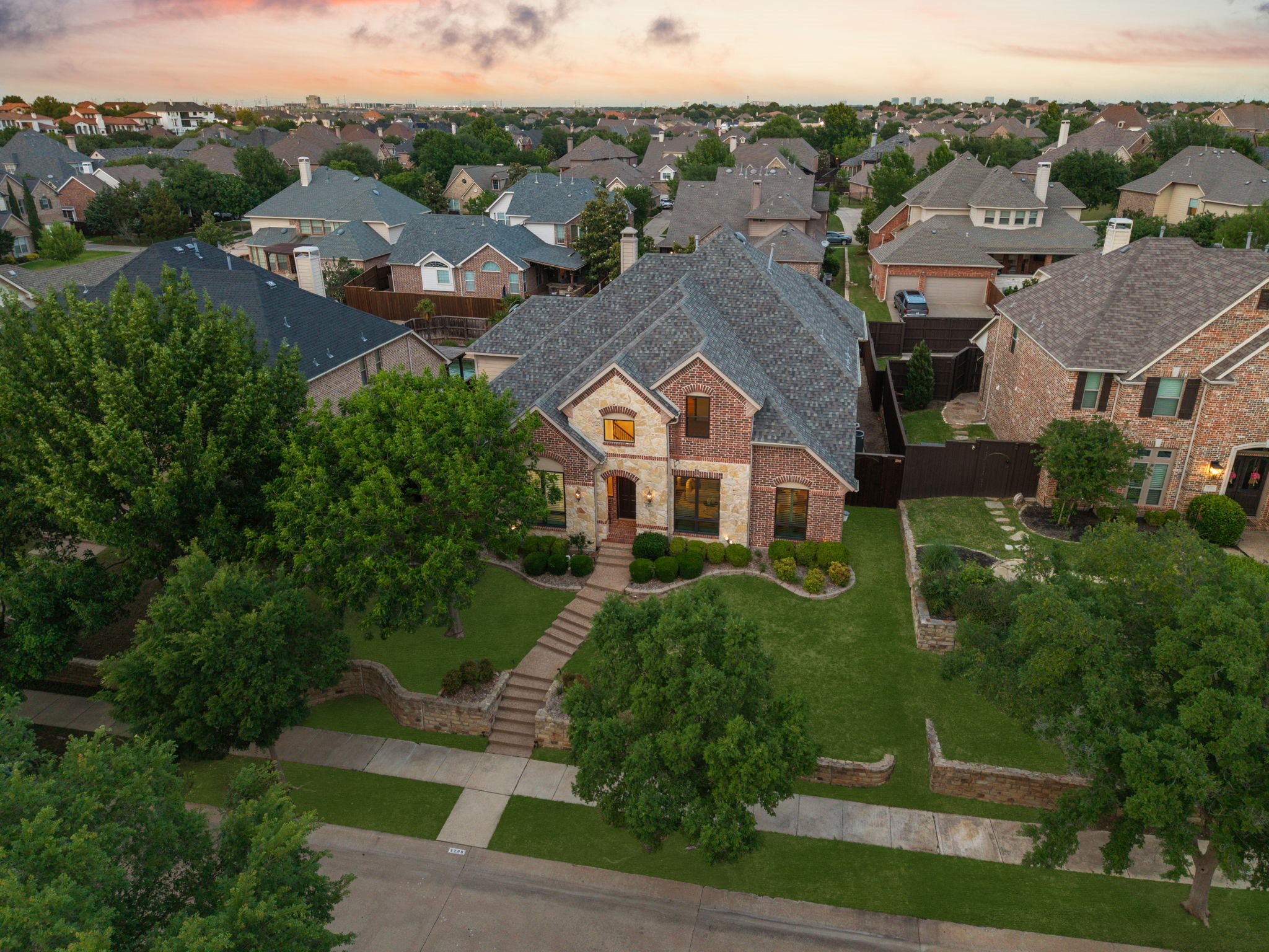 1209 Dame Susan Lane Lewisville TX 75056