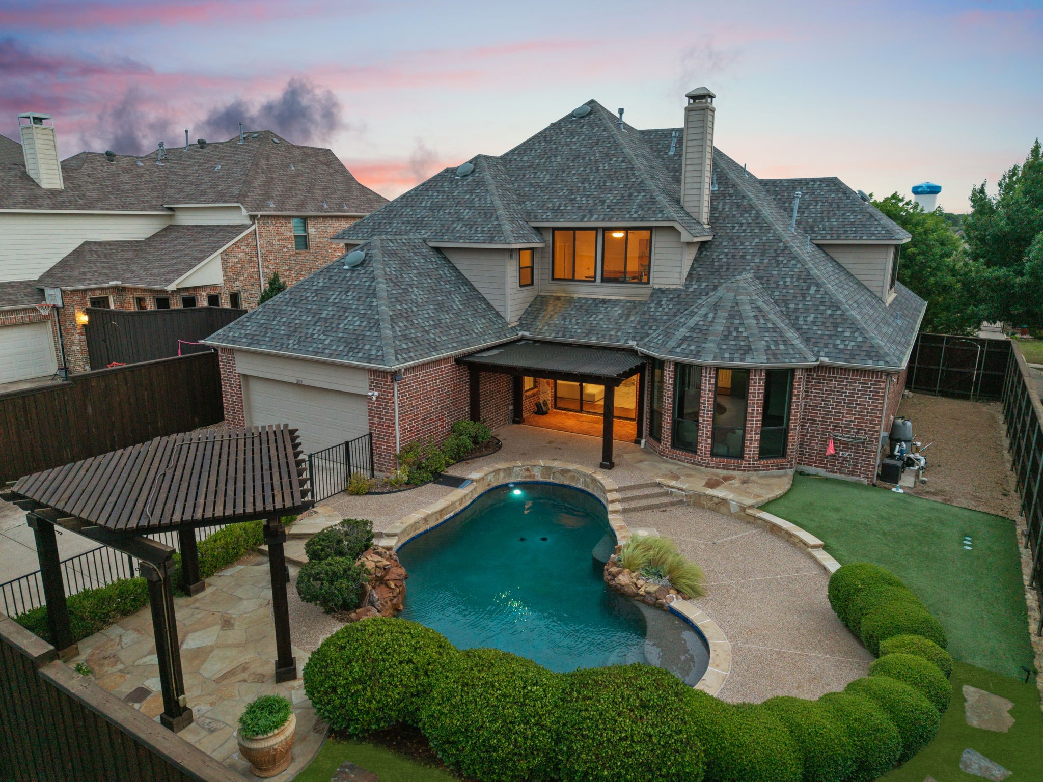 1209 Dame Susan Lane Lewisville TX 75056