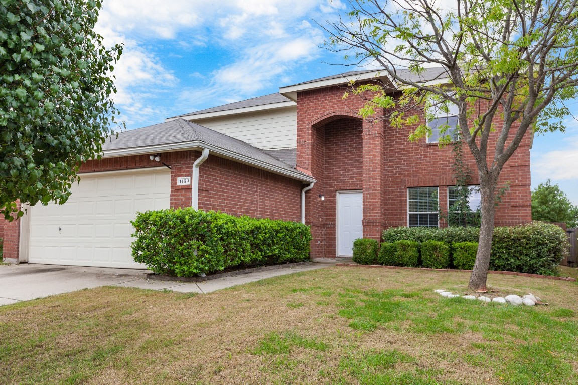 1109 Antoinette Drive Princeton TX 75407