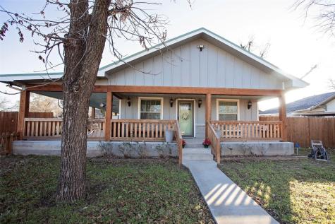 813 East Street Graham TX 76450