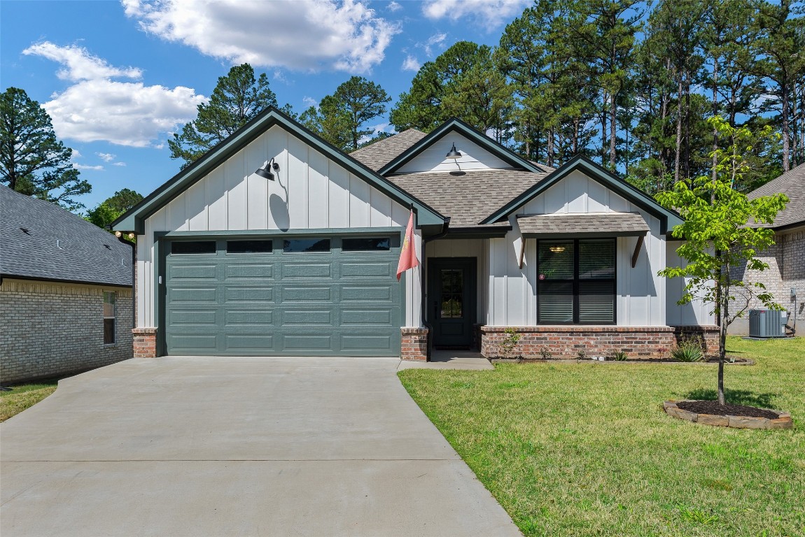 2933 S Vine Avenue Tyler TX 75701