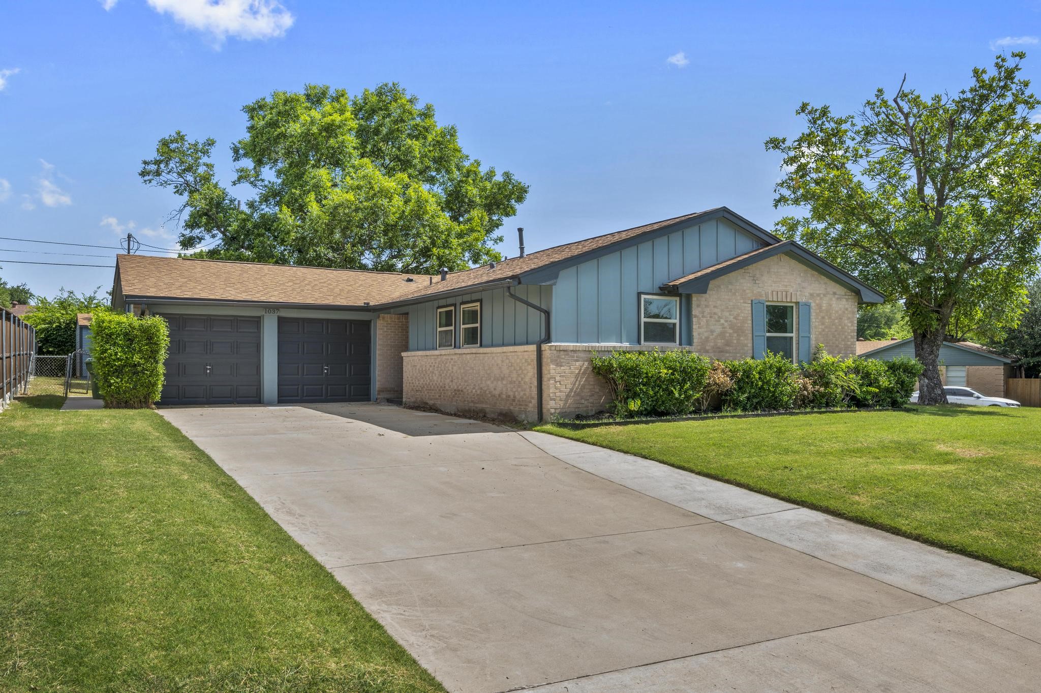 1037 Geronimo Arrow Carrollton TX 75006