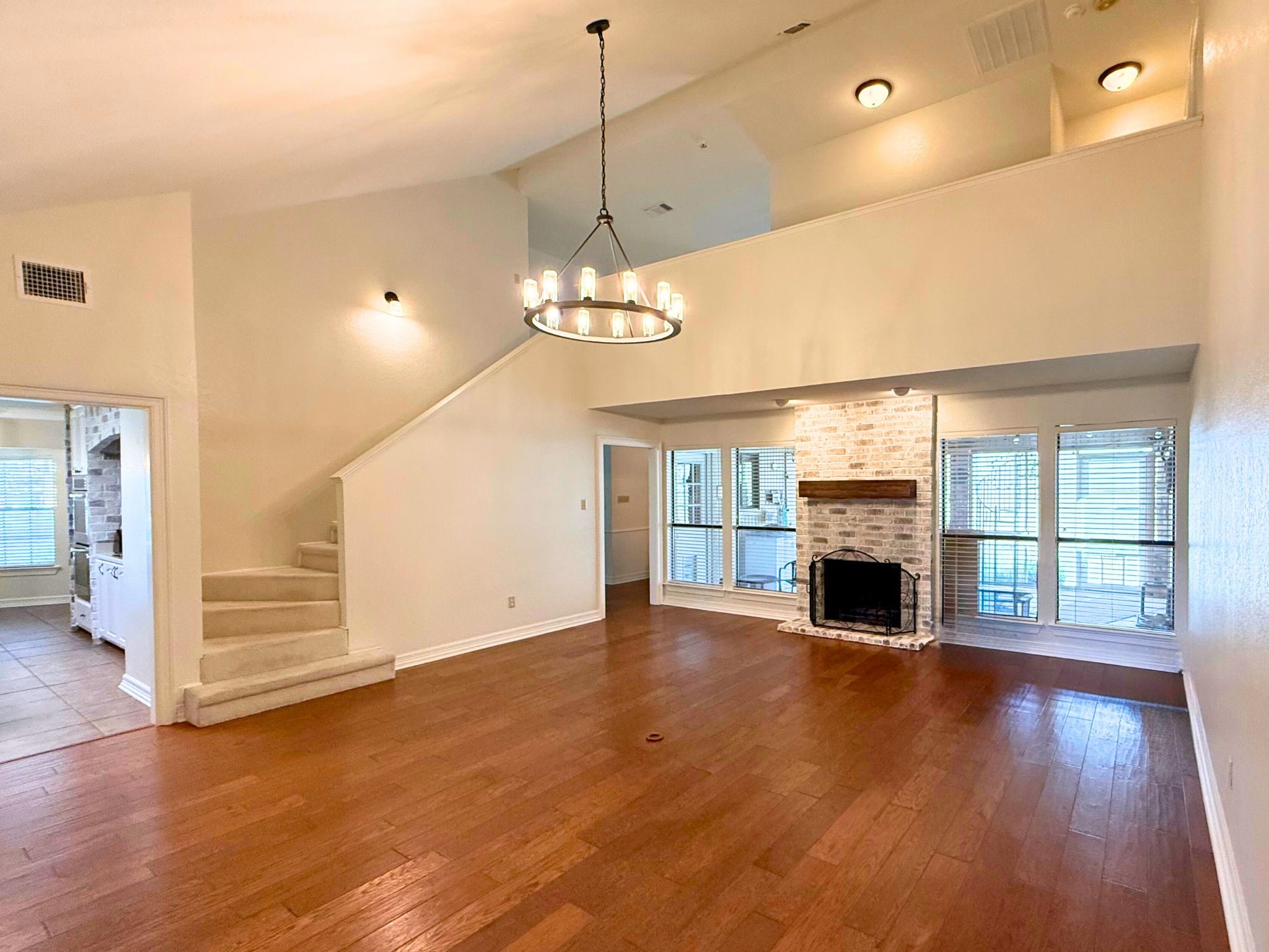 6004 Lakehurst Drive Arlington TX 76016