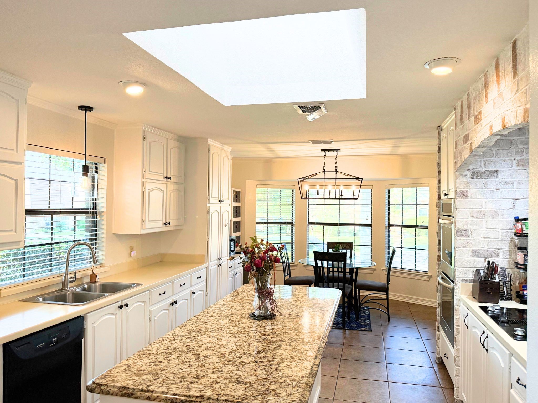 6004 Lakehurst Drive Arlington TX 76016