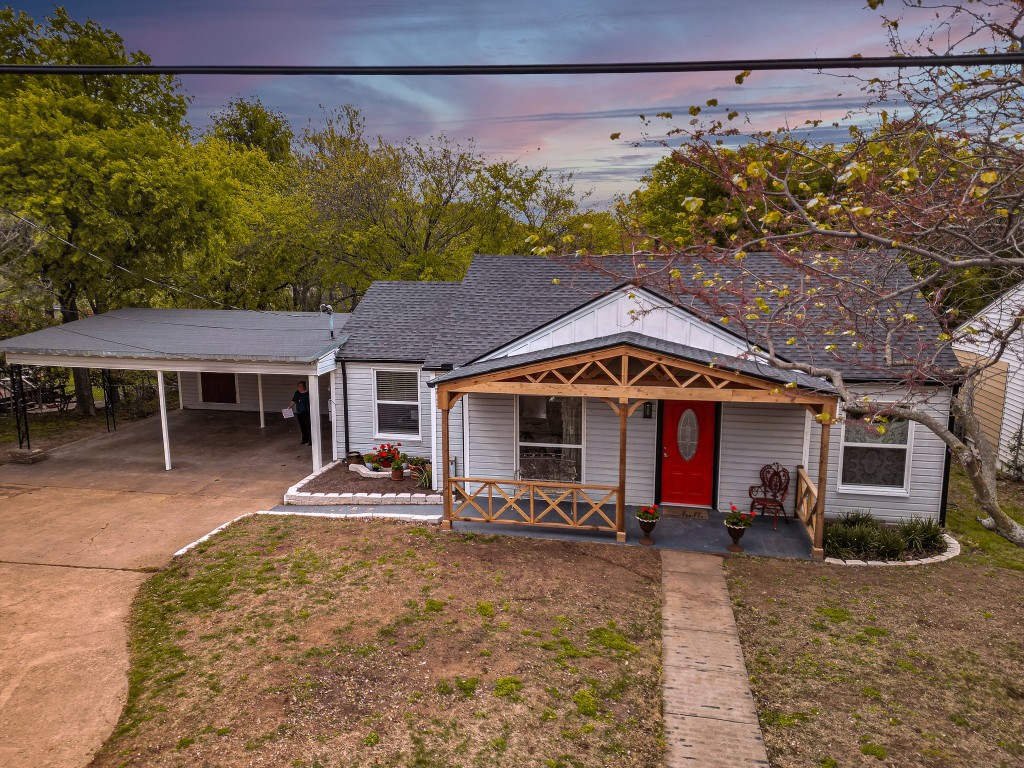 809 S Lamar Street Weatherford TX 76086