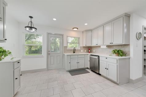 10166 San Lorenzo Drive Dallas TX 75228