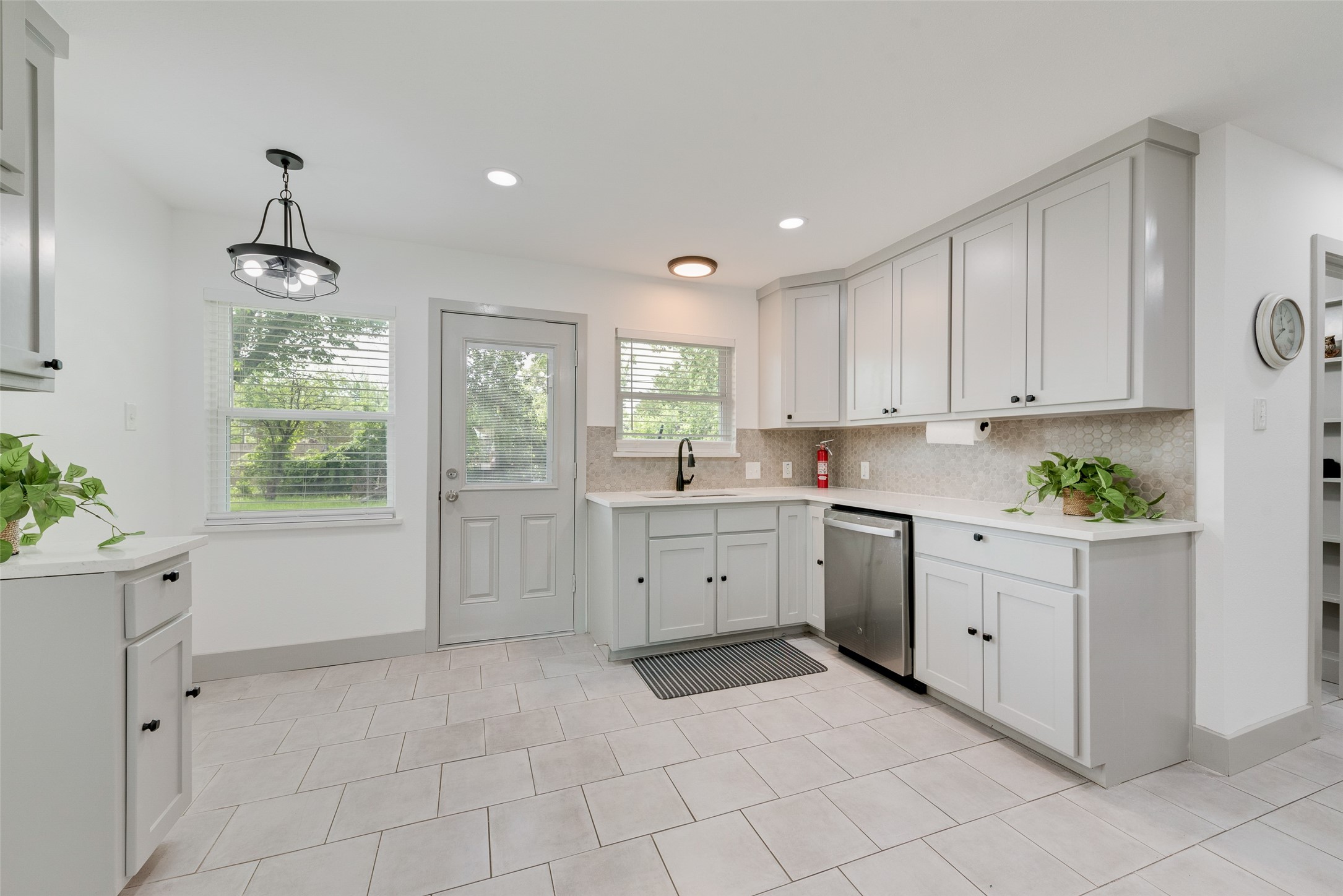 10166 San Lorenzo Drive Dallas TX 75228