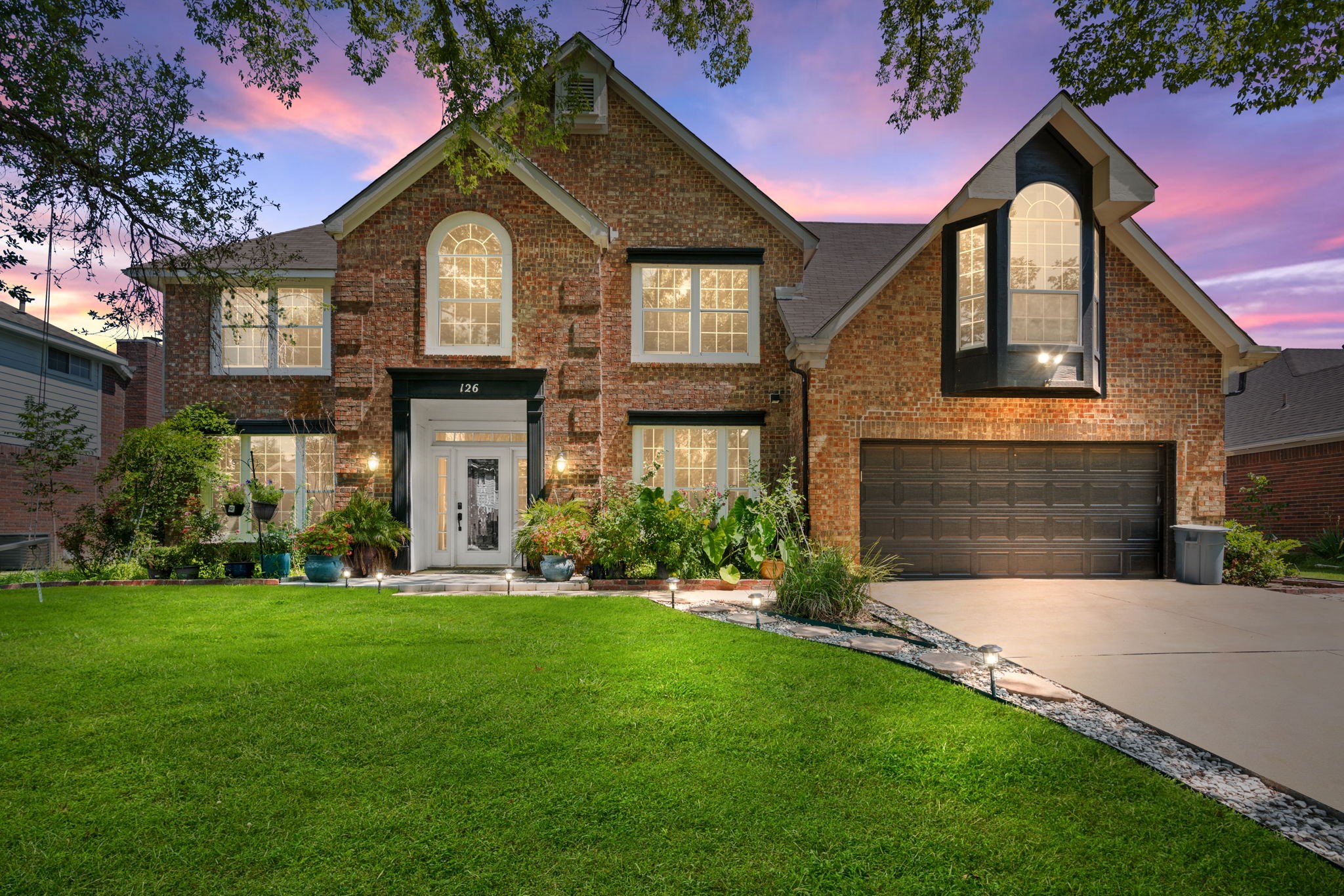 126 Starbridge Lane Grand Prairie TX 75052