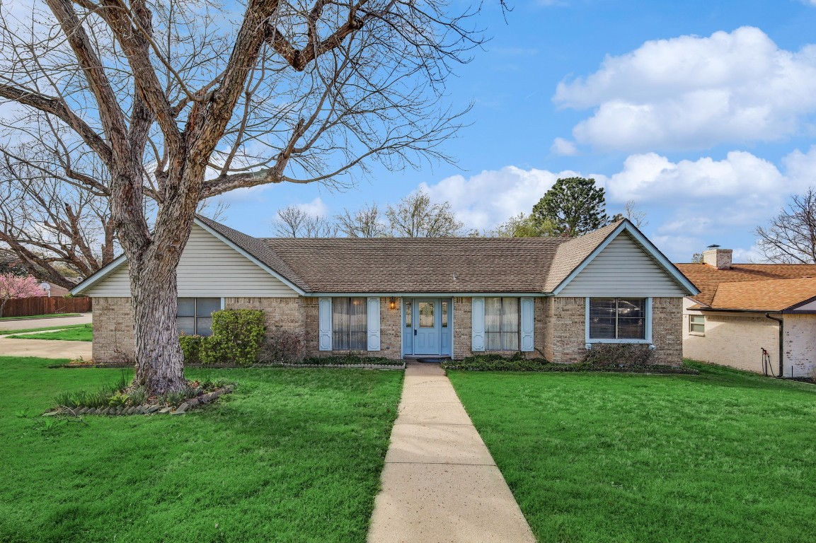 2805 Downing Court Bedford TX 76021