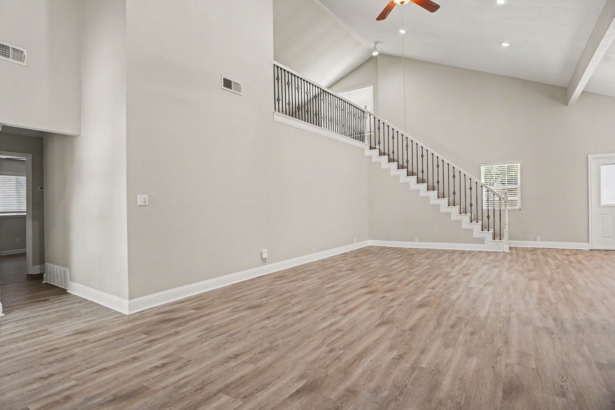 5907 Old Barn Drive Arlington TX 76016