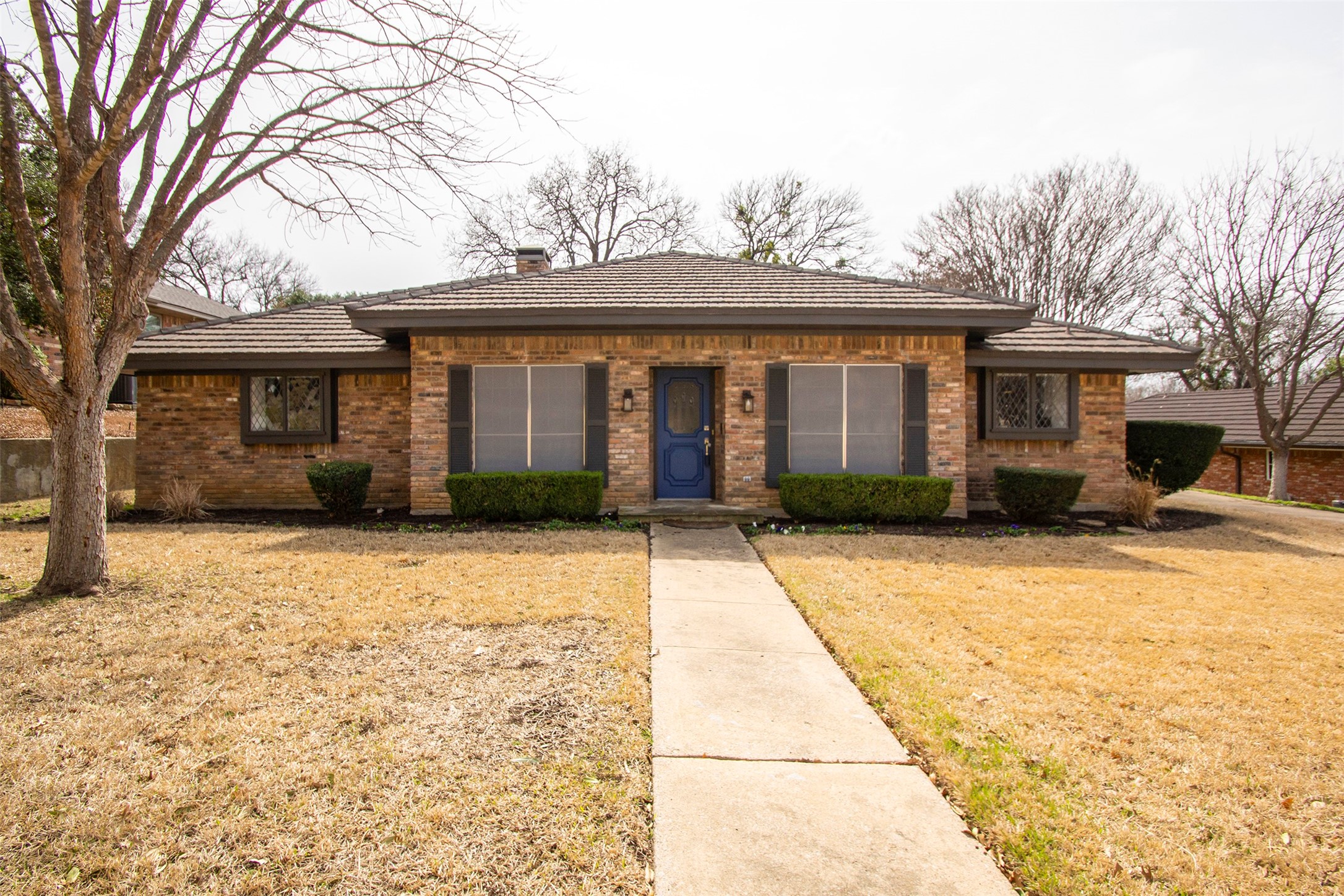 1808 Foxwood Court Arlington TX 76012