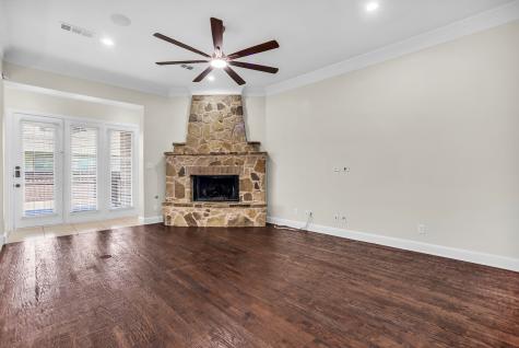 8260 Paisley The Colony TX 75056