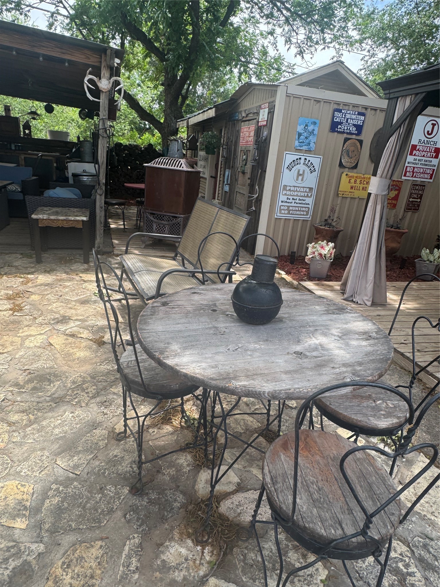 400 Cain Street Quanah TX 79252