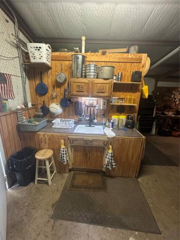 400 Cain Street Quanah TX 79252