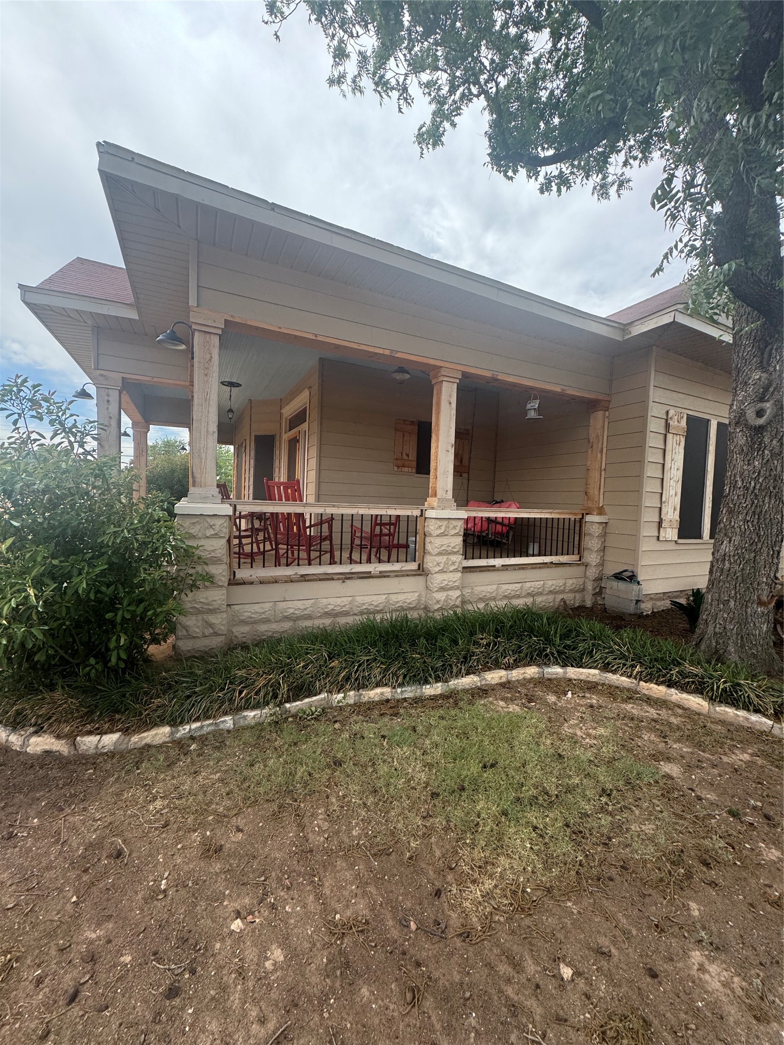 400 Cain Street Quanah TX 79252