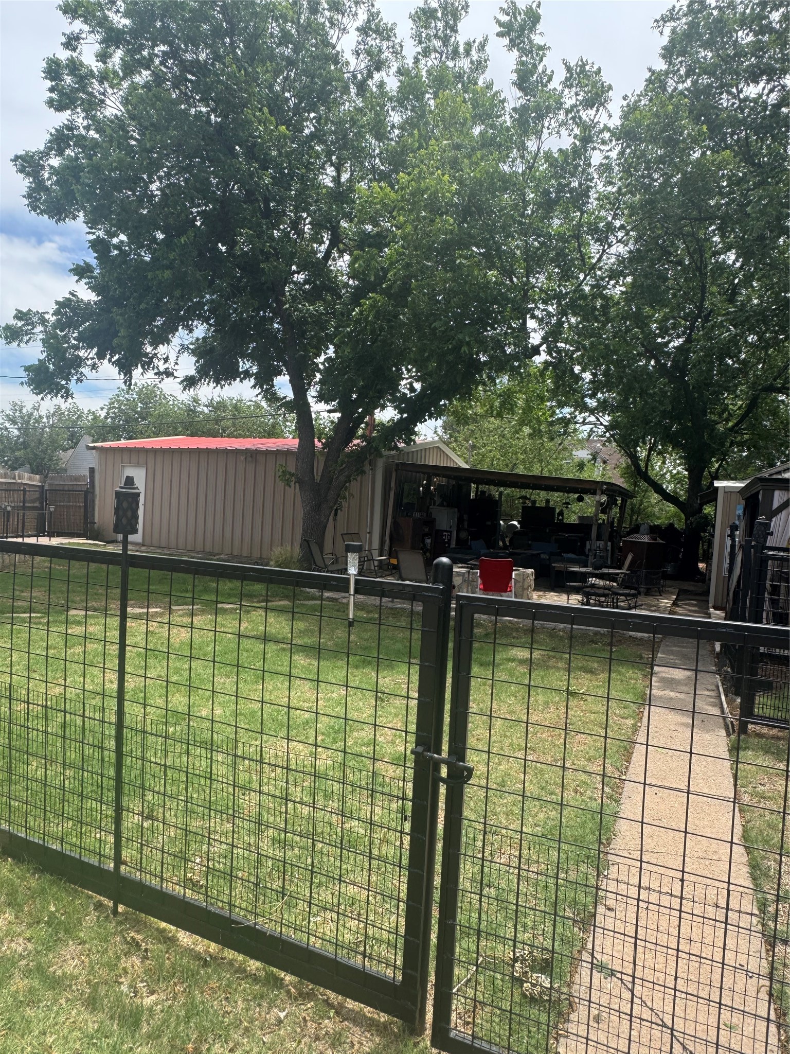 400 Cain Street Quanah TX 79252